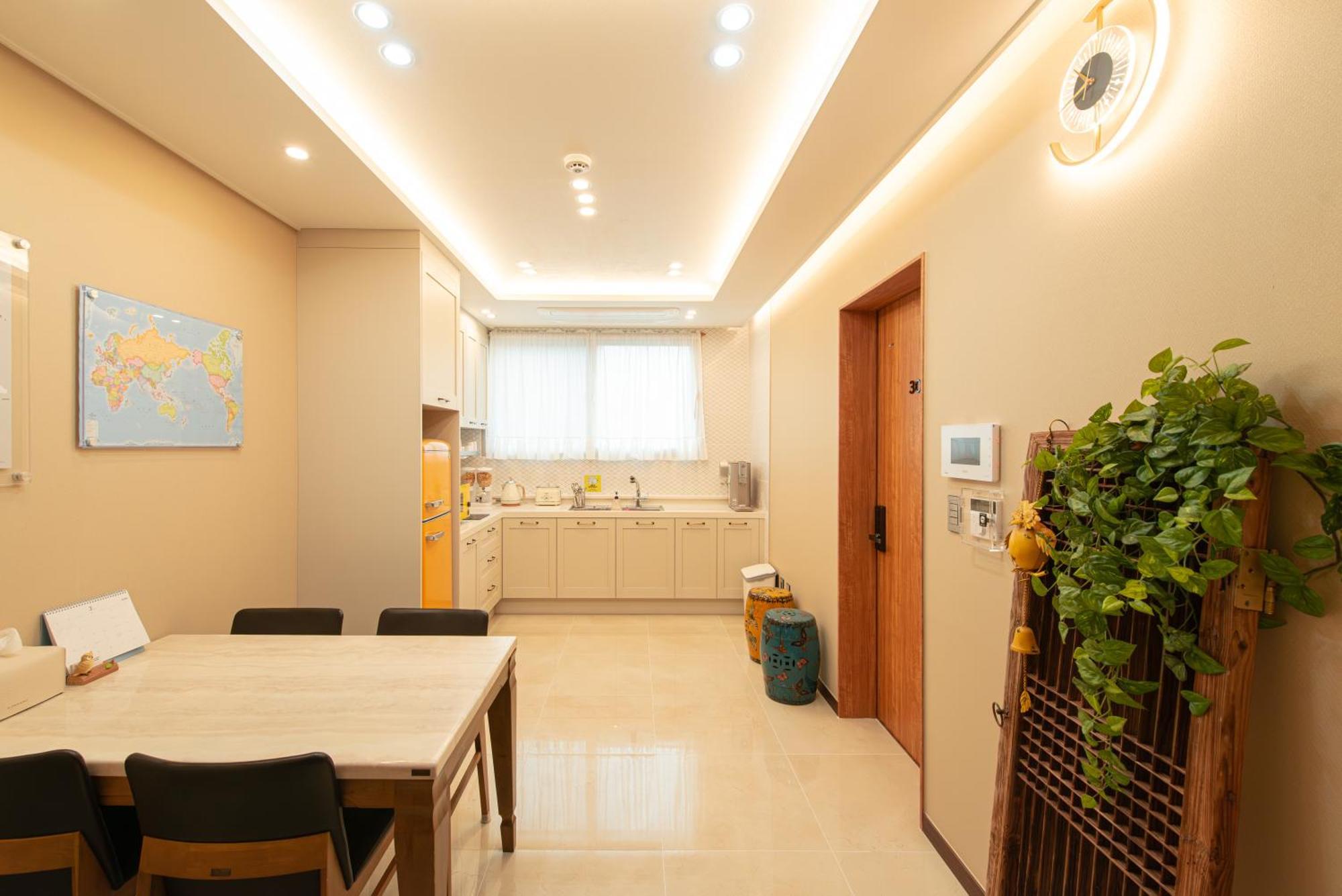 Incheon Airport Guest House King Exterior photo