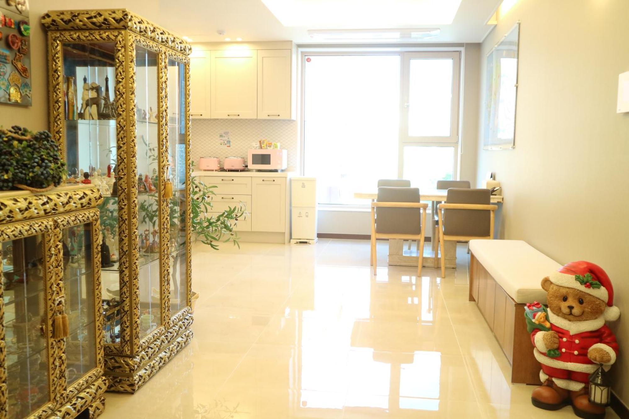 Incheon Airport Guest House King Exterior photo